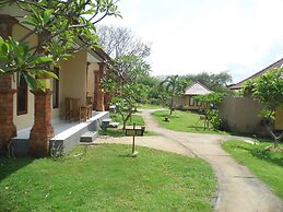 White Sandy Beach Menjangan