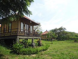 White Sandy Beach Menjangan
