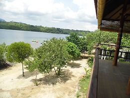 White Sandy Beach Menjangan