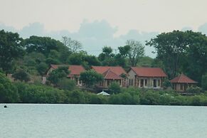 White Sandy Beach Menjangan