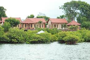 White Sandy Beach Menjangan