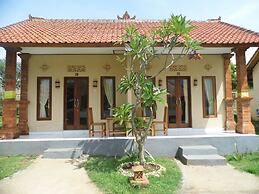 White Sandy Beach Menjangan