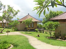 White Sandy Beach Menjangan