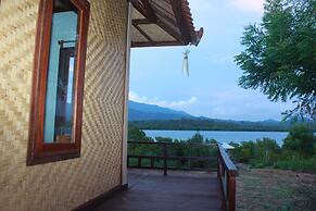 White Sandy Beach Menjangan