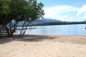 White Sandy Beach Menjangan