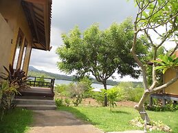 White Sandy Beach Menjangan