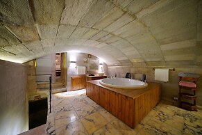 View Cave Hotel