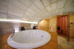 View Cave Hotel
