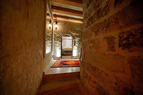 View Cave Hotel