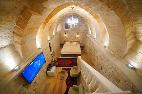 View Cave Hotel
