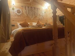 Agva Green River Otel