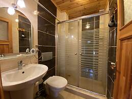 Agva Green River Otel