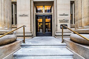 Altitude Suites on Yonge