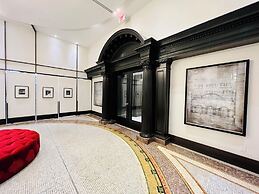 Altitude Suites on Yonge