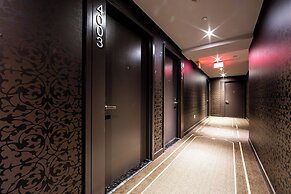 Altitude Suites on Yonge