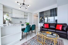 Altitude Suites on Yonge