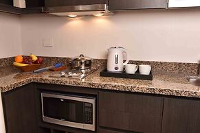 Arc Arenales Studios & Suites