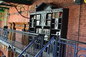 DEL900 Hostel Boutique