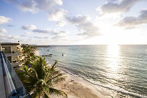 The Carmen Hotel - Ocean Front