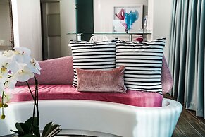 The Carmen Hotel - Ocean Front