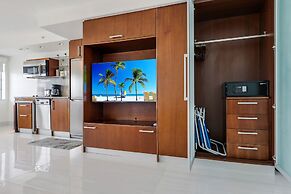 Strand Ocean Drive Suites