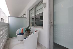 Strand Ocean Drive Suites