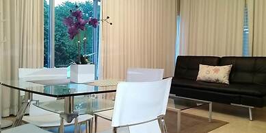 Strand Ocean Drive Suites