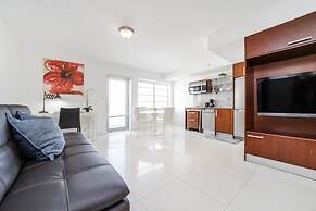 Strand Ocean Drive Suites