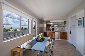 Strand Ocean Drive Suites