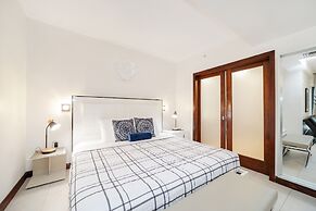 Strand Ocean Drive Suites