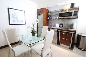 Strand Ocean Drive Suites