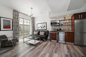 Strand Ocean Drive Suites