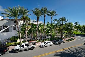 Strand Ocean Drive Suites