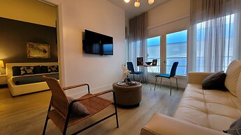 Strand Ocean Drive Suites
