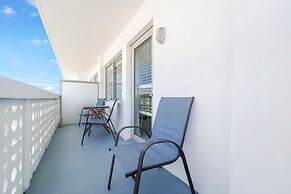 Strand Ocean Drive Suites