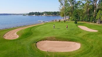 Bluff Point Golf Resort