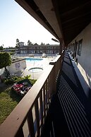 E-Z 8 Motel Newark