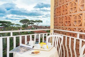 Amarina Hotel