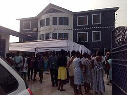 His Royal Vico Hotel