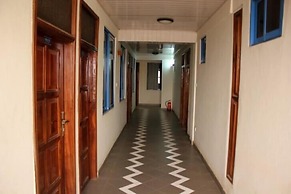 His Royal Vico Hotel