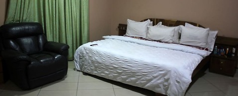 His Royal Vico Hotel