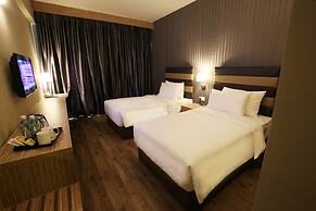 SEM9 Senai ''Formerly Known as Perth Hotel