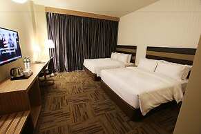 SEM9 Senai ''Formerly Known as Perth Hotel