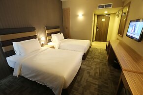 SEM9 Senai ''Formerly Known as Perth Hotel