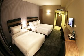 SEM9 Senai ''Formerly Known as Perth Hotel