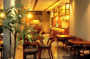 Fairway Colombo - Sri Lanka's First Hotel With Robot Technology