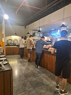 Fairway Colombo - Sri Lanka's First Hotel With Robot Technology