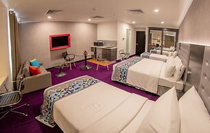 Fairway Colombo - Sri Lanka's First Hotel With Robot Technology