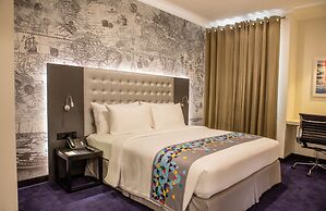 Fairway Colombo - Sri Lanka's First Hotel With Robot Technology