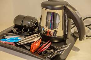 Fairway Colombo - Sri Lanka's First Hotel With Robot Technology